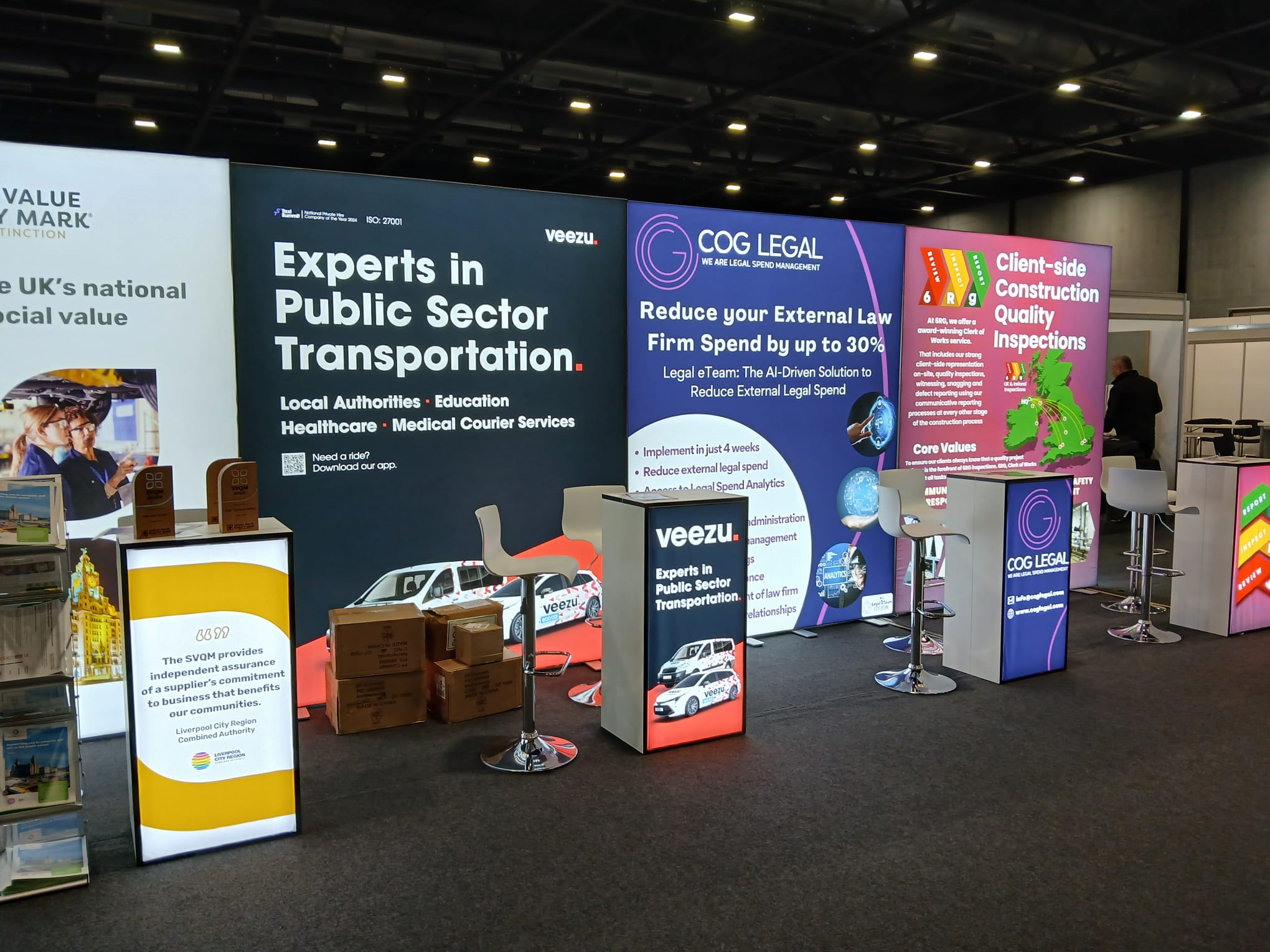 2 metre LED lightbox back wall on an exhibition stand